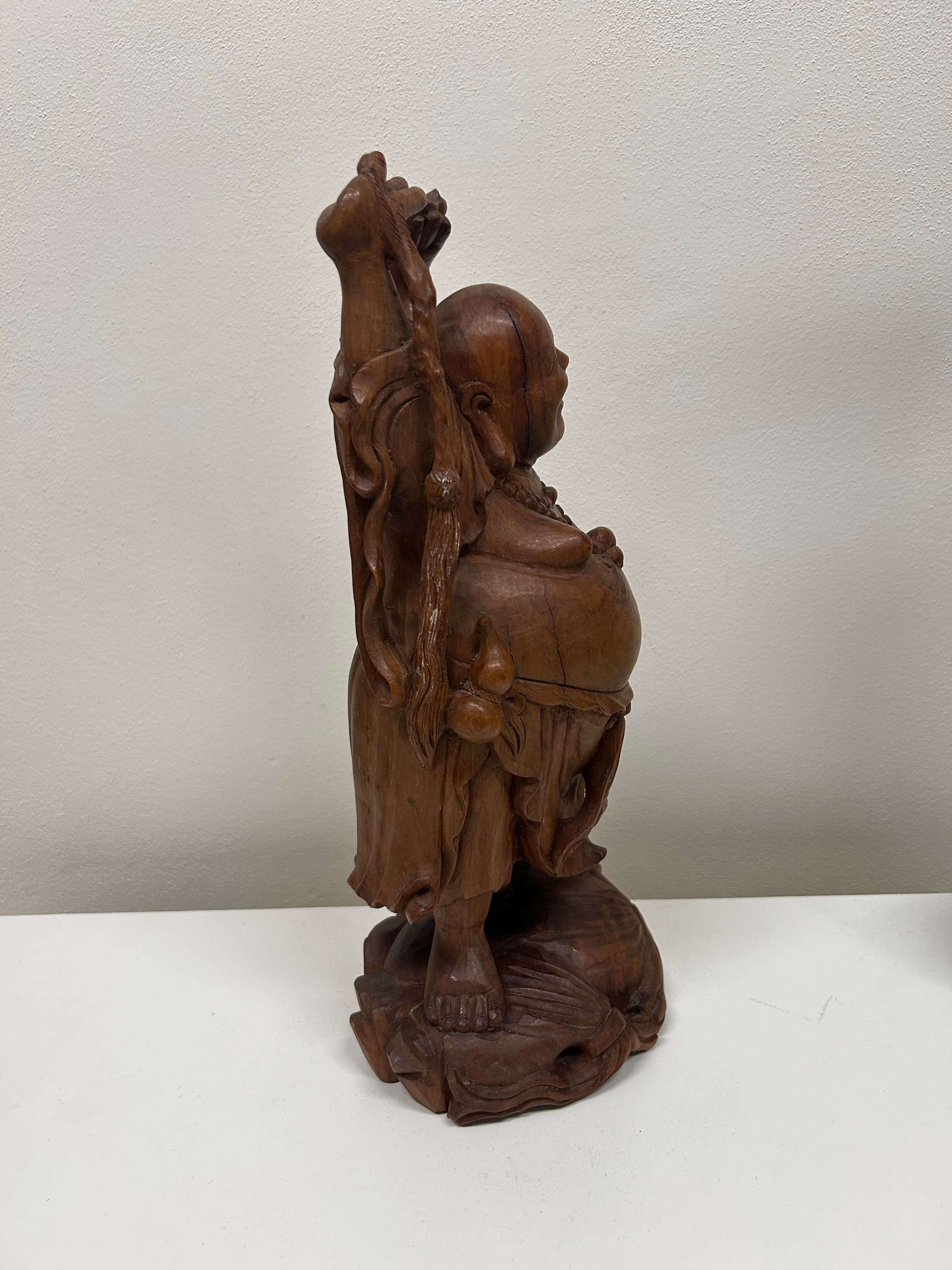 Smějící se Buddha — velká socha 4