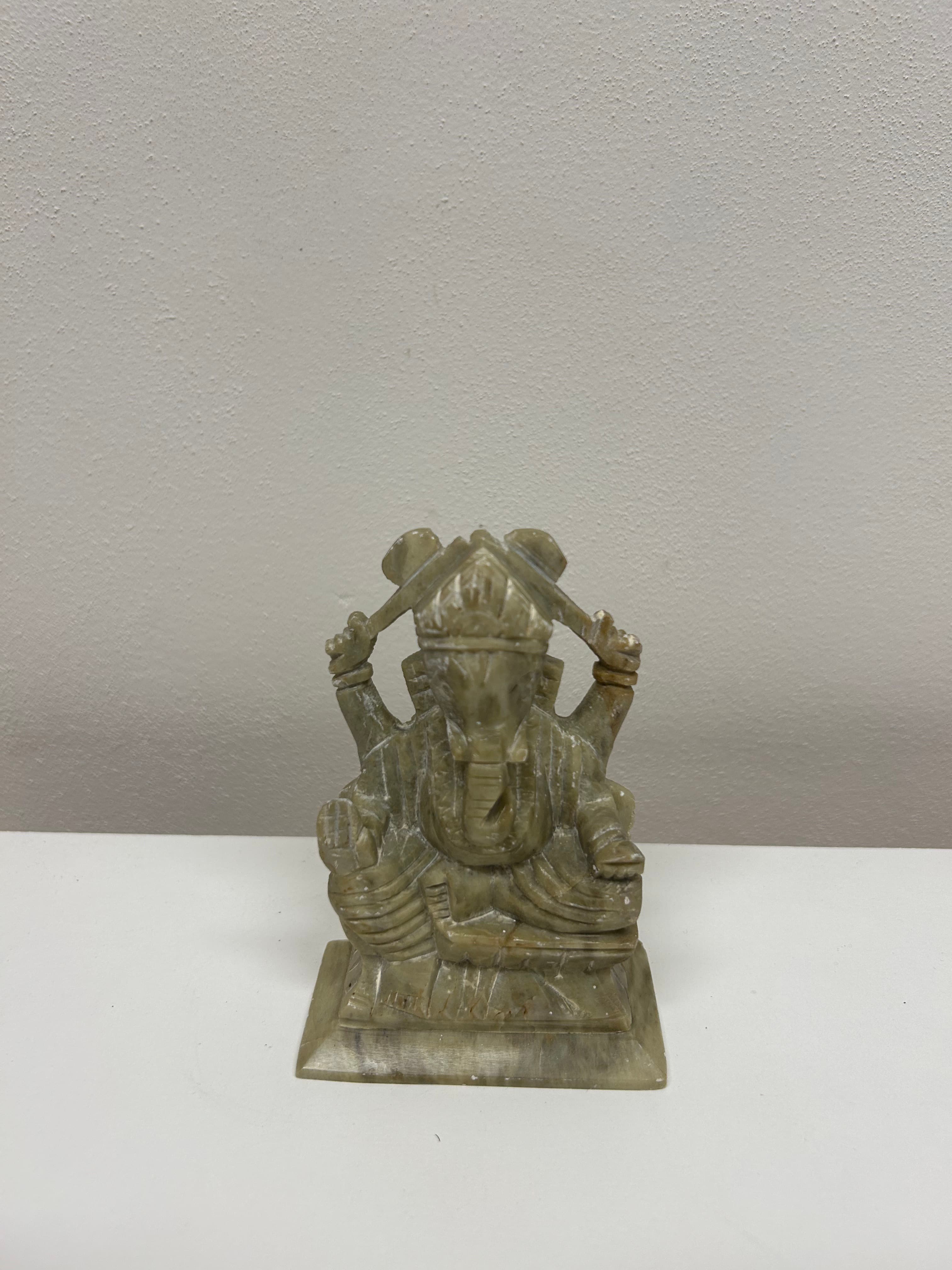 Ganesha — řezaný kámen
