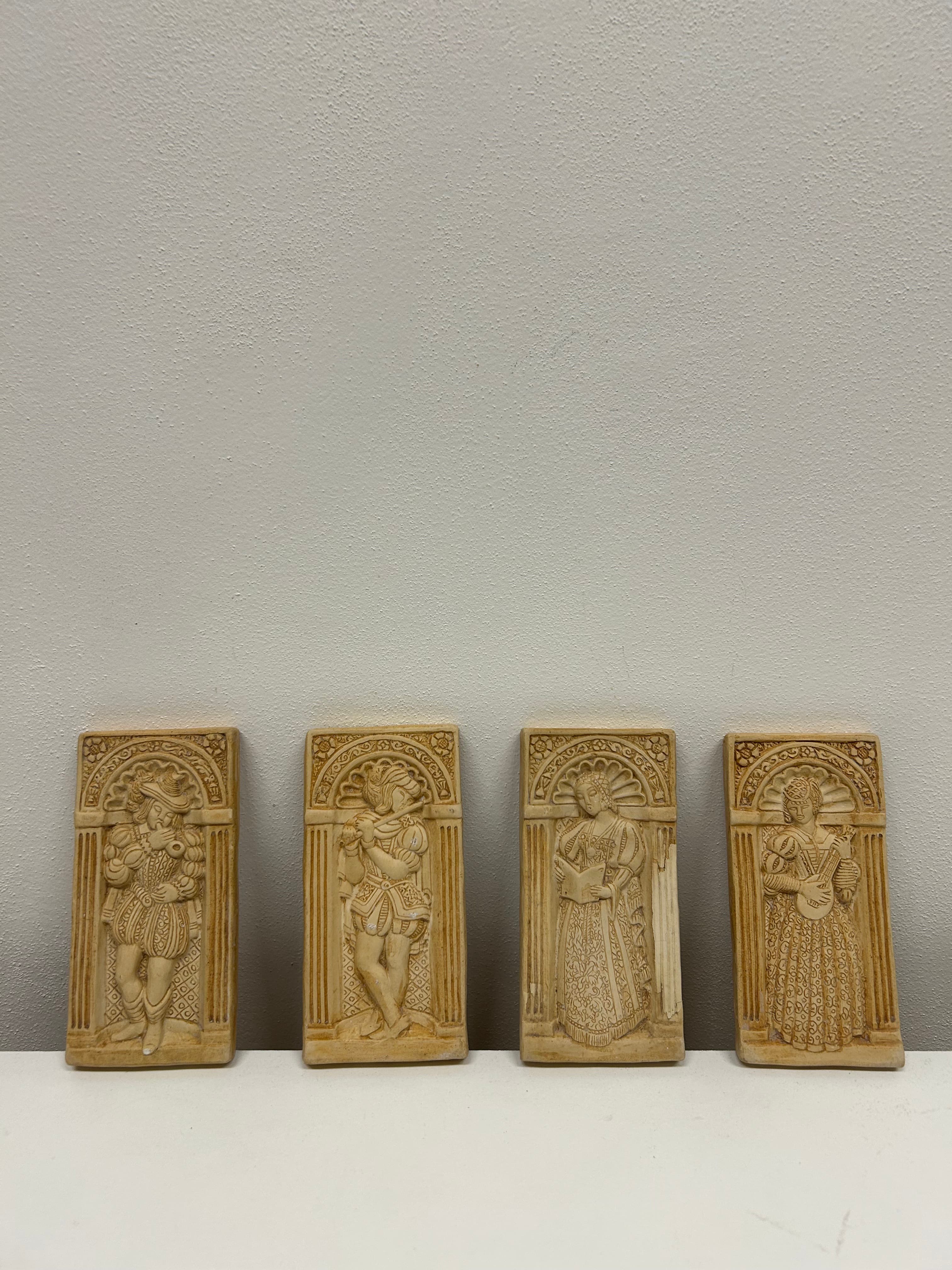 Renesanční reliéfní plaketka — na výběr z barev 2