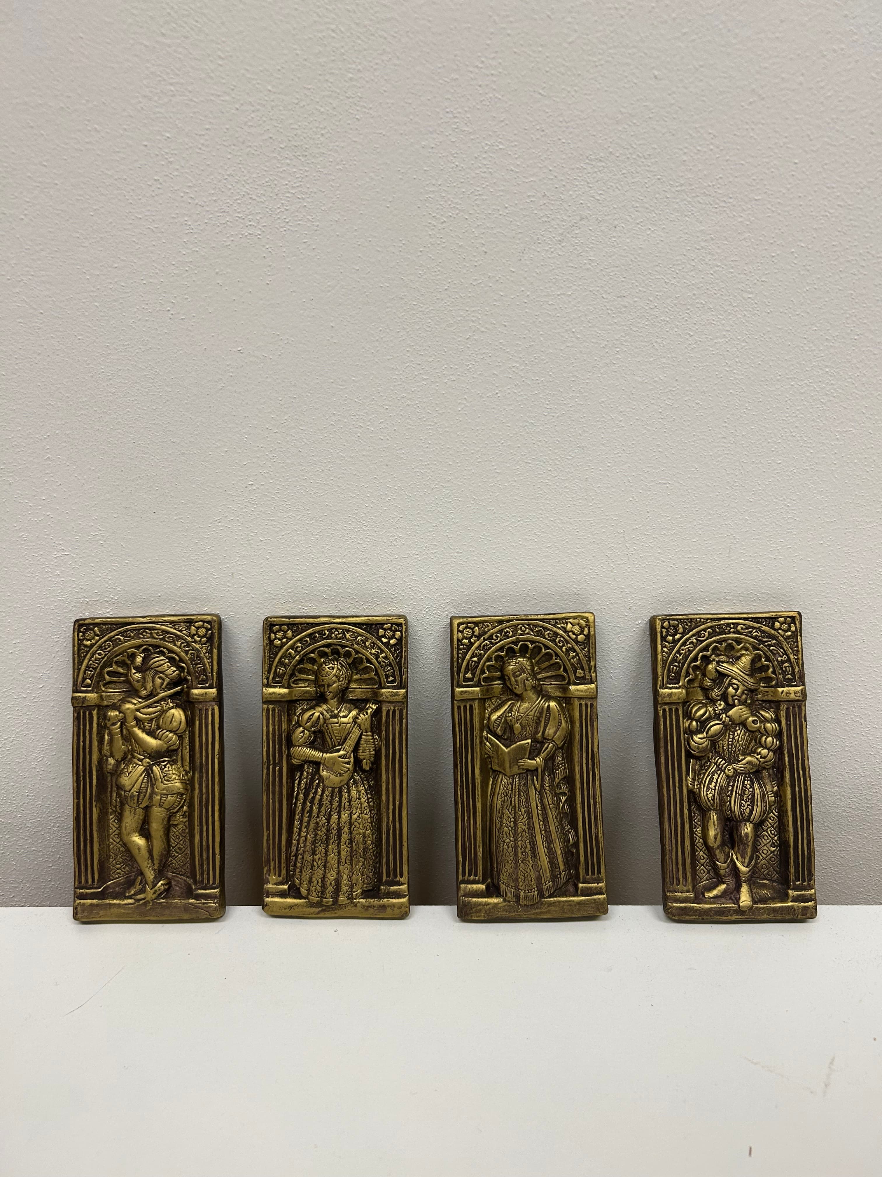 Renesanční reliéfní plaketka — na výběr z barev 6