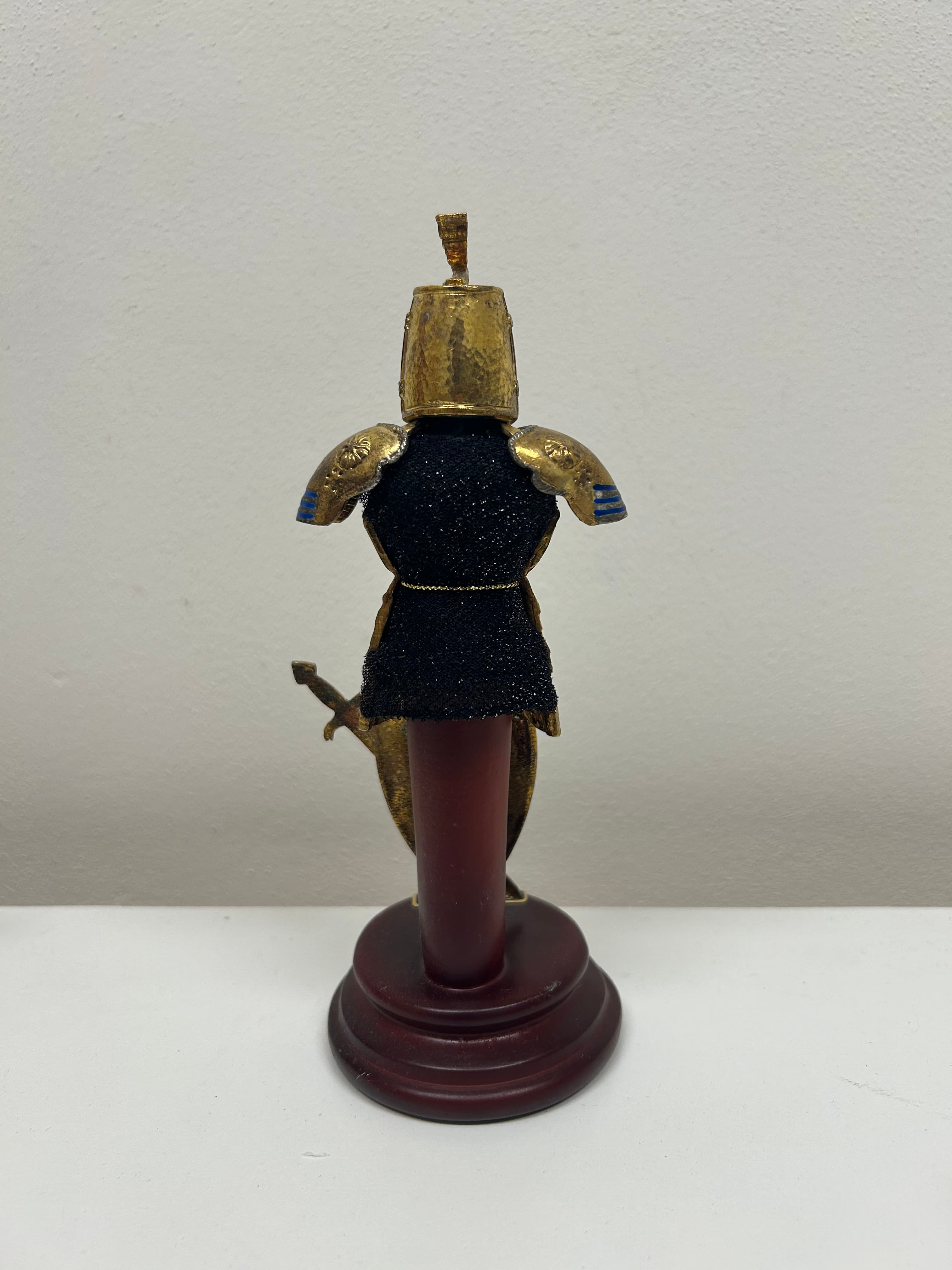 Německý rytíř XV. století — pozlacená figurka 3