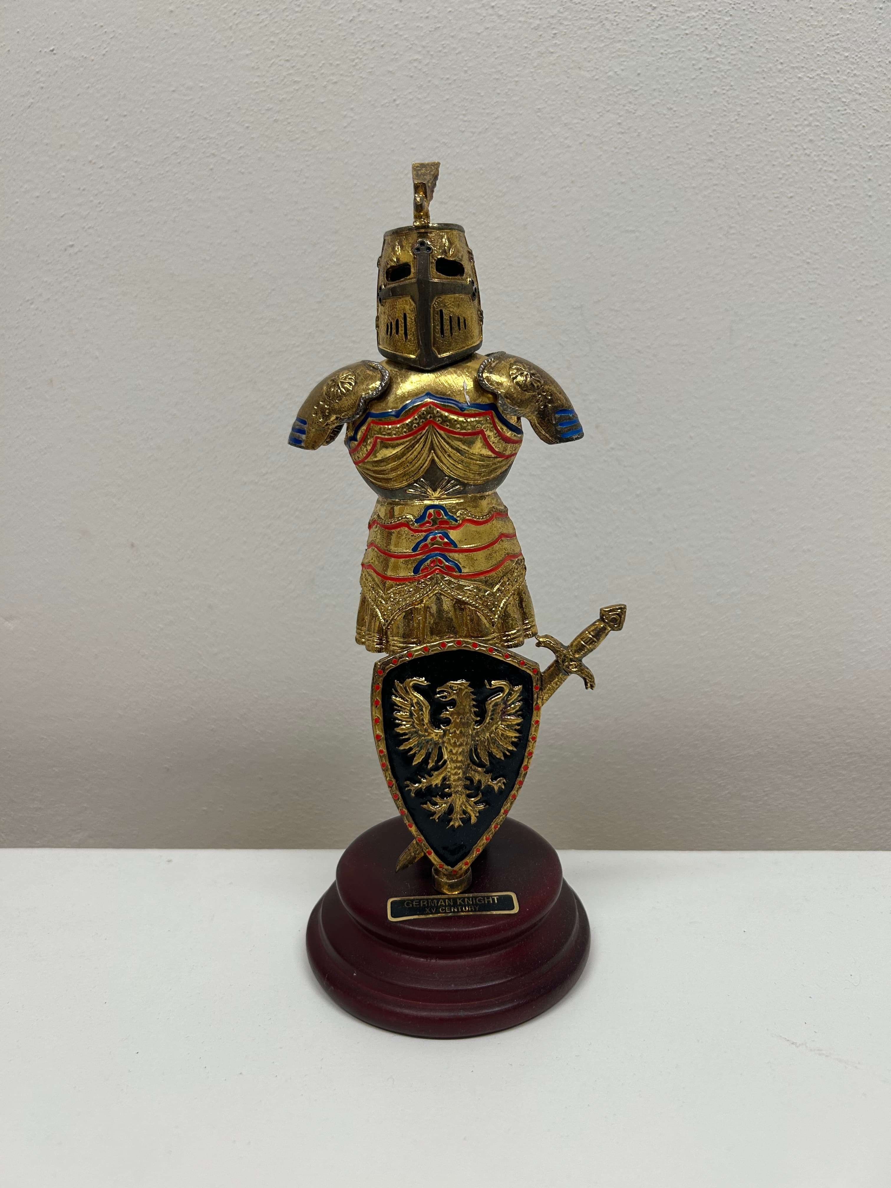 Německý rytíř XV. století — pozlacená figurka
