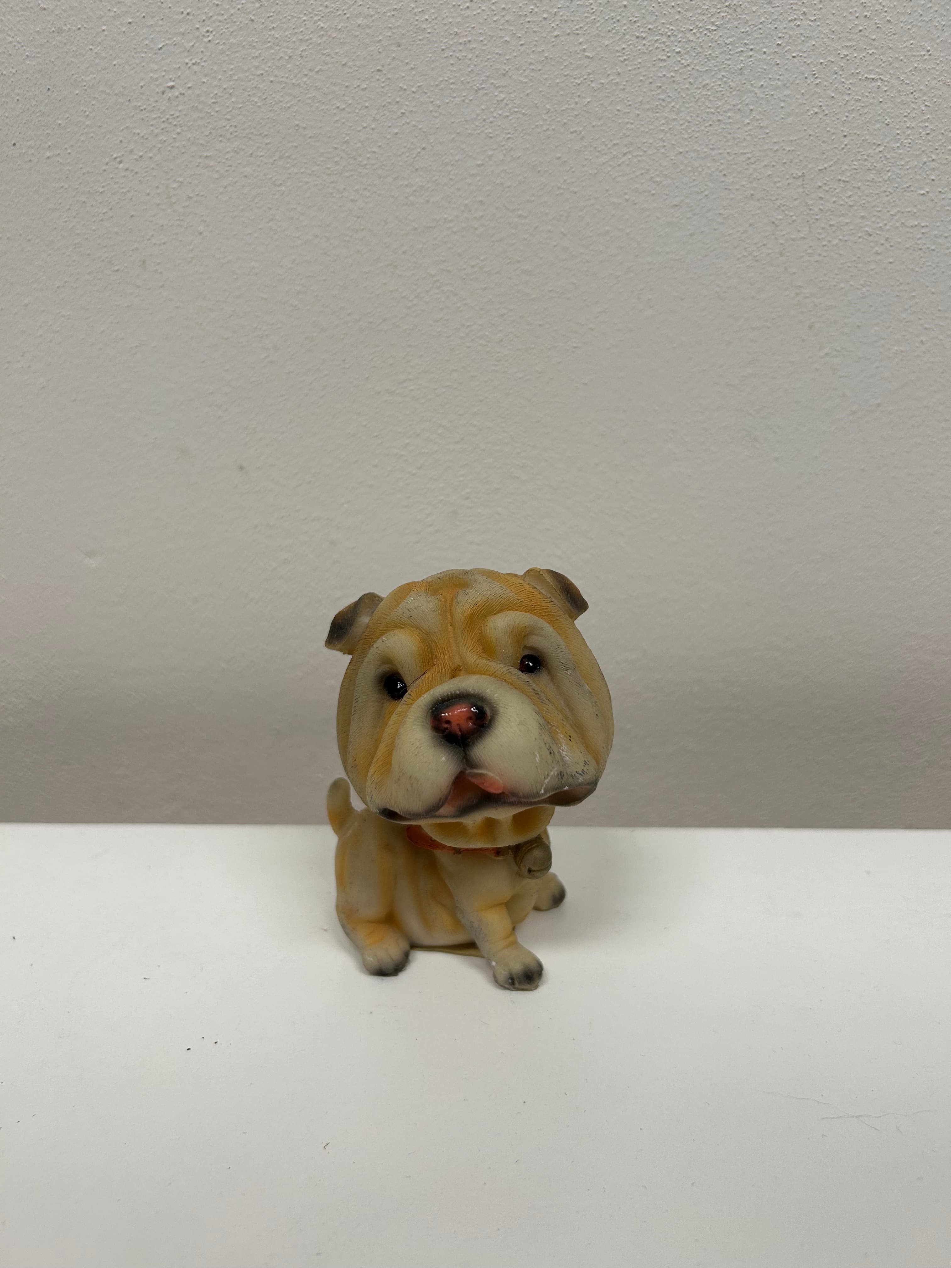 Shar Pei štěně — figurka