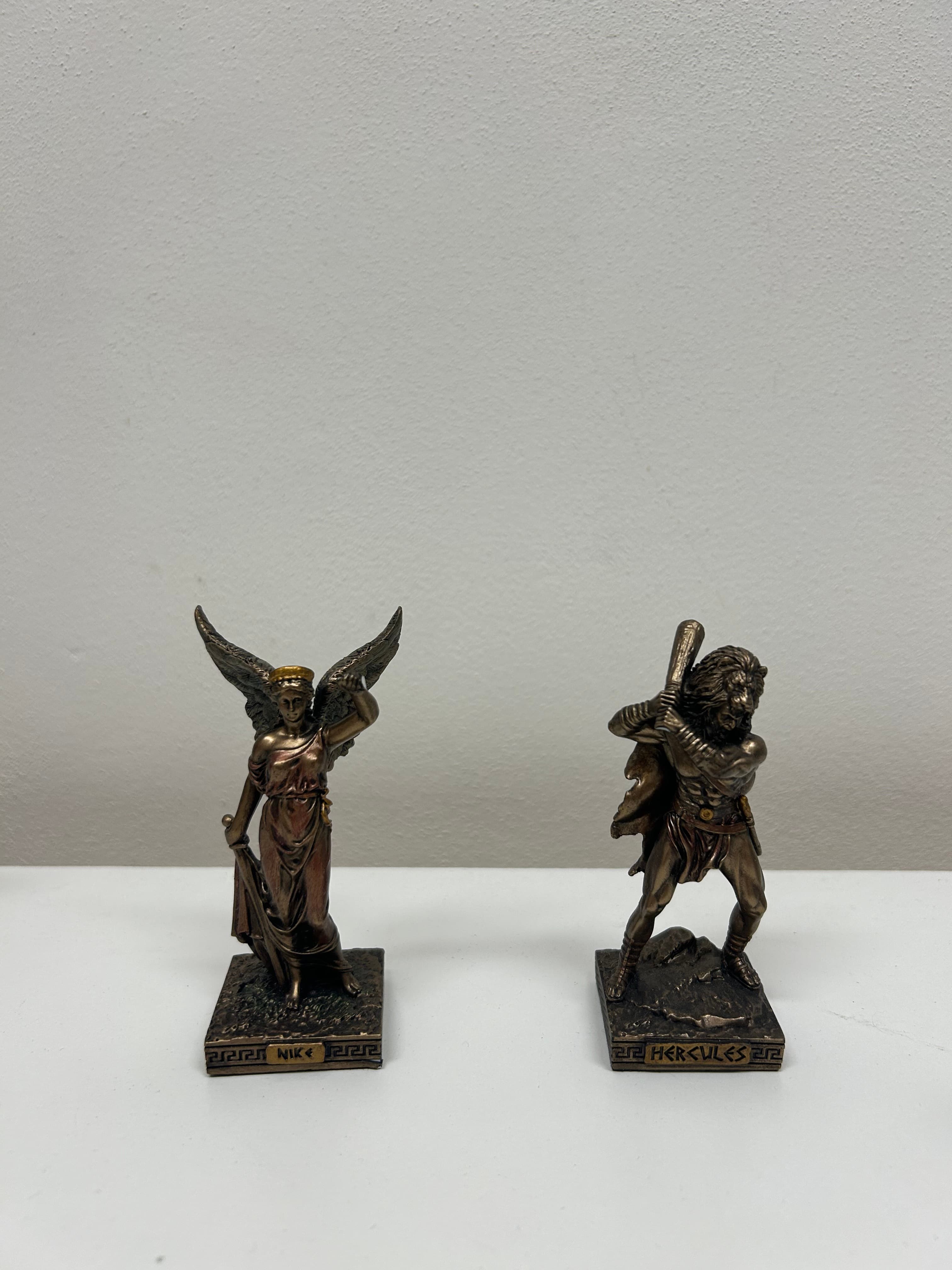 Řecké božstvo — Nike nebo Herkules